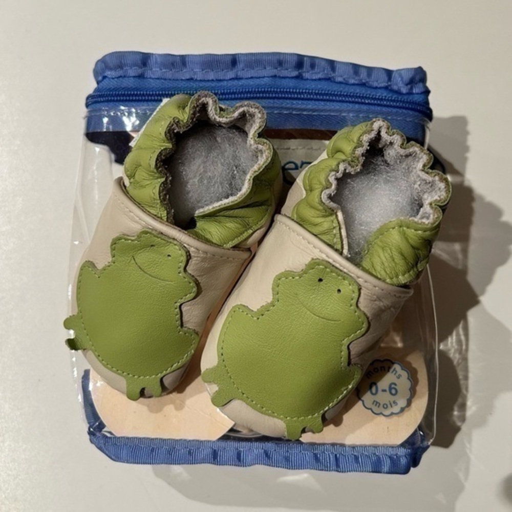 ROBEEZ Baby Shoes, Frog, Green & Gray, 0-6 Months